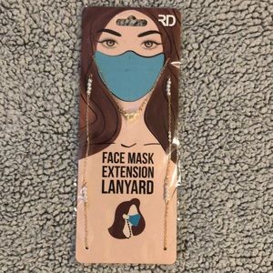 Quadruple Faux Pearls w/Gold Chain Mask Accessory